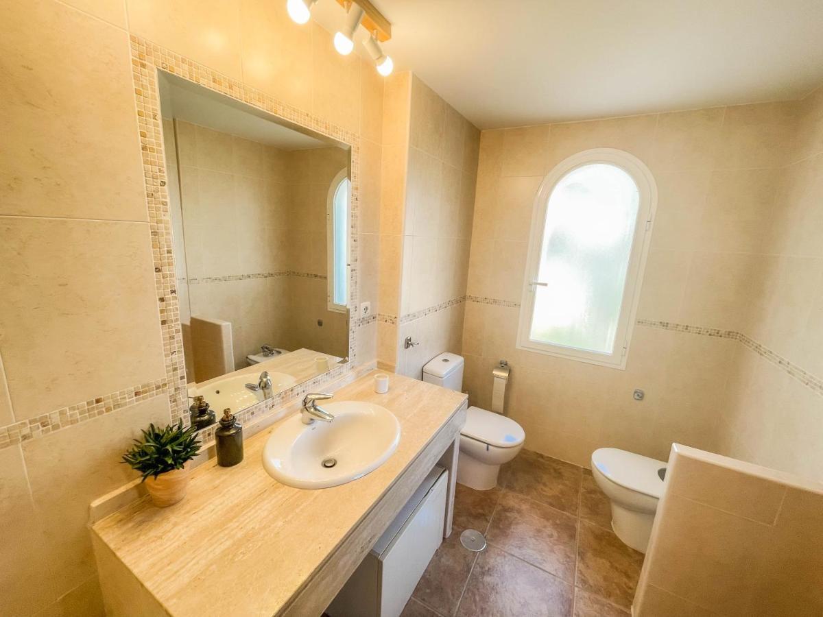 Charming Townhouse With Sea Views & Pool In Altea Holiday home *